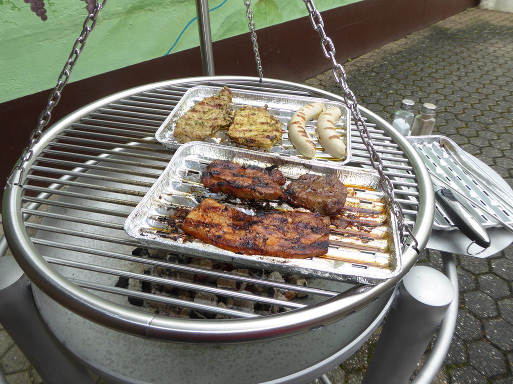 Ferienwohnungen Im Moseltal Loef Luaran gambar